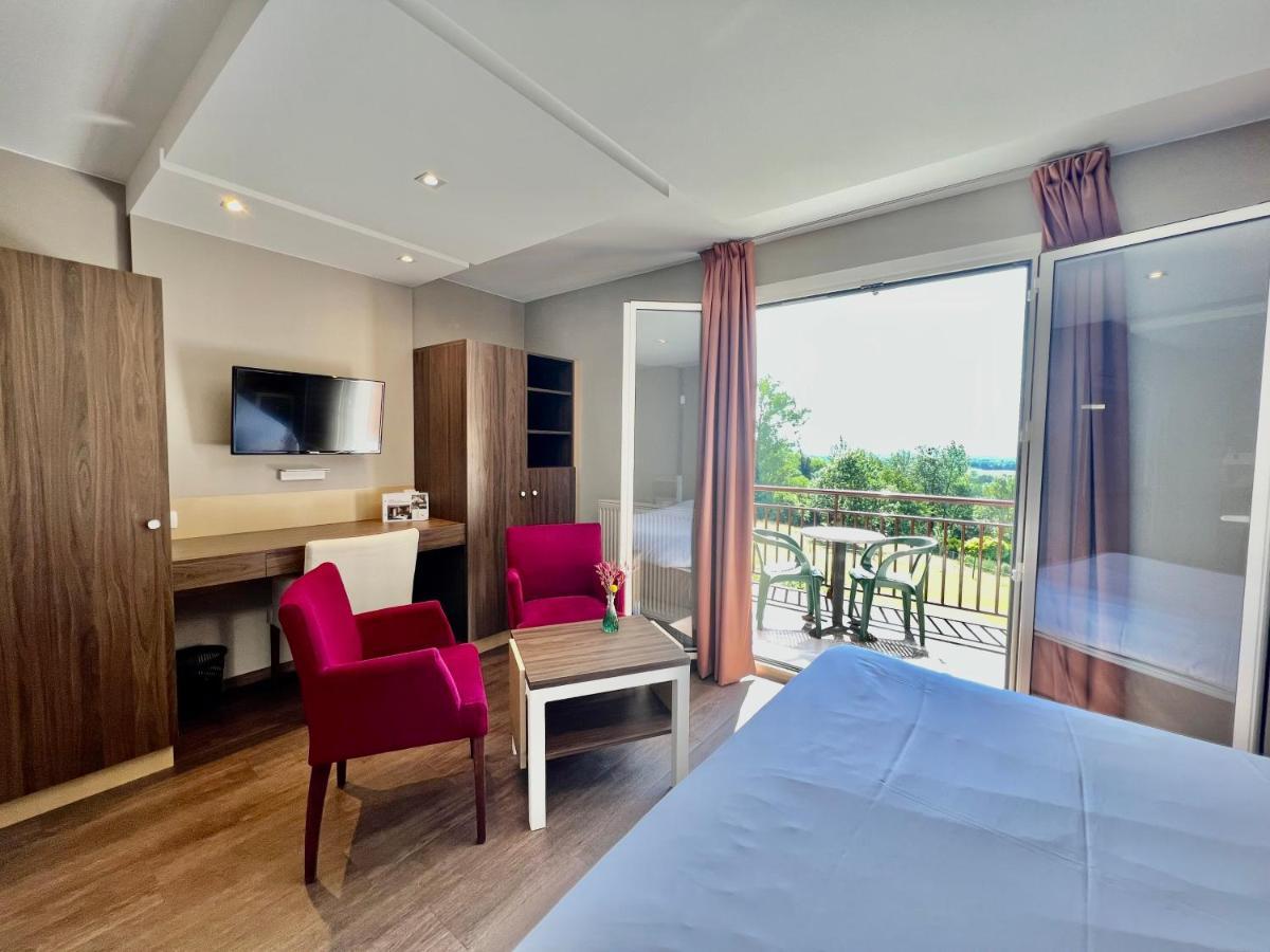 Hotel Les Bergeronnettes Champagneux ภายนอก รูปภาพ
