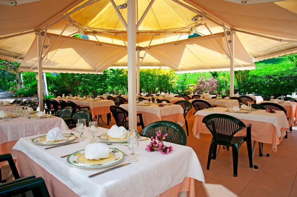 Hotel Les Bergeronnettes Champagneux ภายนอก รูปภาพ